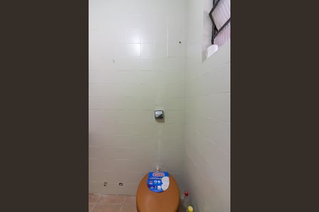 Casa à venda com 162m², 2 quartos e 2 vagasBanheiro 2