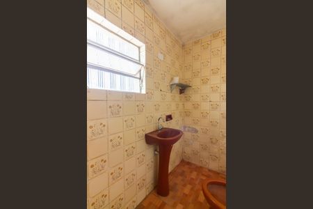 Casa à venda com 162m², 2 quartos e 2 vagasBanheiro 1