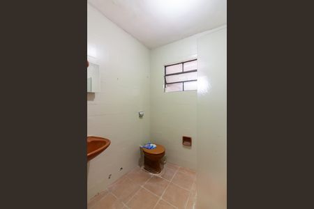 Casa à venda com 162m², 2 quartos e 2 vagasBanheiro 2