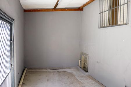 Casa para alugar com 50m², 1 quarto e 1 vaga Casa para alugar com 50m², 1 quarto e 1 vagaGaragem