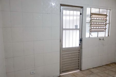 Casa para alugar com 50m², 1 quarto e 1 vaga Casa para alugar com 50m², 1 quarto e 1 vagaSala / Cozinha