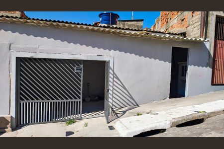 Casa para alugar com 50m², 1 quarto e 1 vaga Casa para alugar com 50m², 1 quarto e 1 vagaFachada