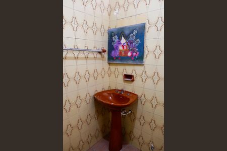 Casa para alugar com 50m², 1 quarto e 1 vaga Casa para alugar com 50m², 1 quarto e 1 vagaBanheiro Social