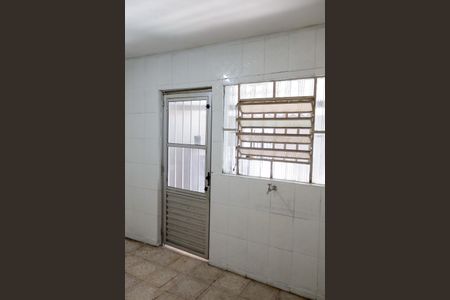 Casa para alugar com 50m², 1 quarto e 1 vaga Casa para alugar com 50m², 1 quarto e 1 vagaSala / Cozinha