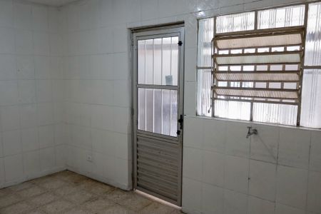 Sala / Cozinha de casa para alugar com 1 quarto, 50m² em Santo Antônio, Osasco