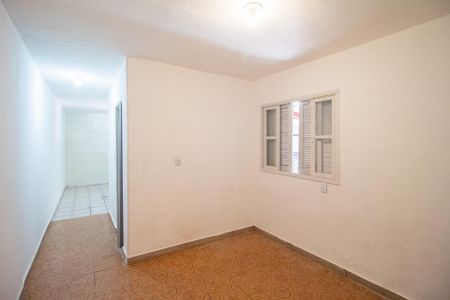 Quarto de casa para alugar com 1 quarto, 50m² em Santo Antônio, Osasco
