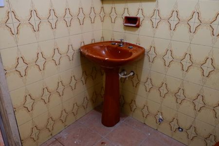 Casa para alugar com 50m², 1 quarto e 1 vaga Casa para alugar com 50m², 1 quarto e 1 vagaBanheiro Social