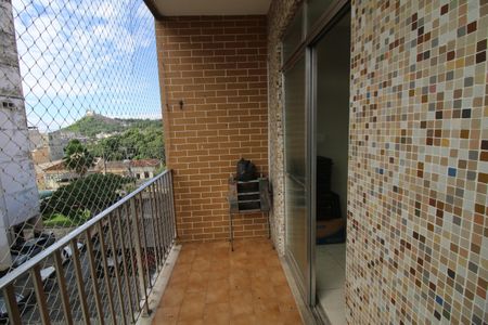 Apartamento à venda com 80m², 3 quartos e 1 vagaVaranda