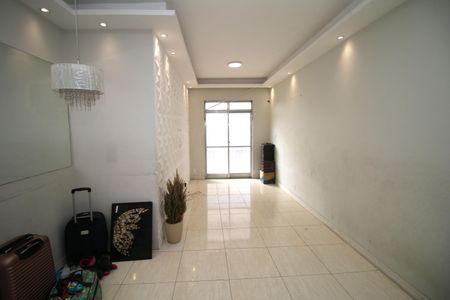 Apartamento à venda com 80m², 3 quartos e 1 vagaSala