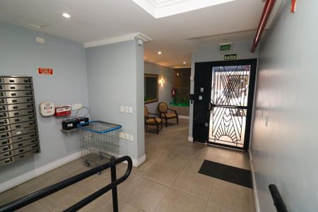 Apartamento à venda com 73m², 2 quartos e sem vagaHall de entrada