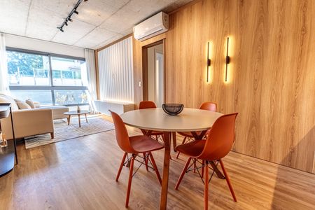 Apartamento à venda com 80m², 2 quartos e 1 vagaSala de Jantar