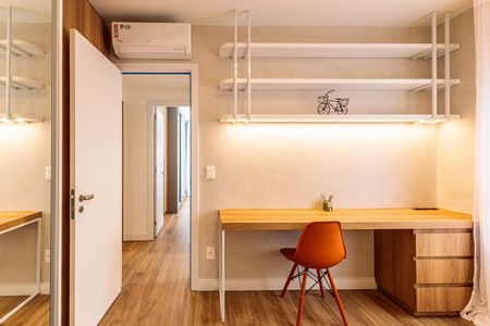 Apartamento à venda com 80m², 2 quartos e 1 vagaQuarto