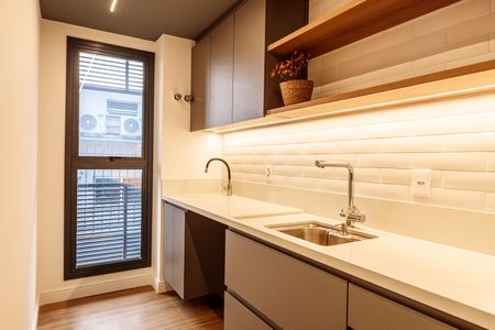 Apartamento à venda com 80m², 2 quartos e 1 vagaCozinha e Área de Serviço