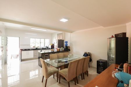 Casa à venda com 240m², 3 quartos e 4 vagasCozinha