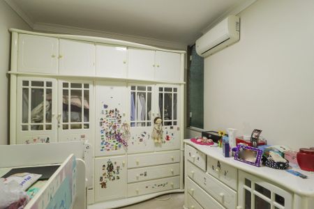 Casa à venda com 240m², 3 quartos e 4 vagasQuarto 2