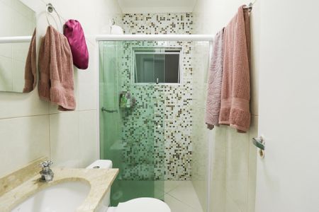 Casa à venda com 240m², 3 quartos e 4 vagasBanheiro Social