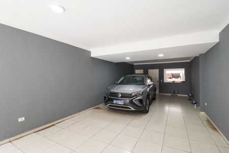 Casa à venda com 240m², 3 quartos e 4 vagasGaragem