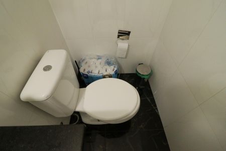 Casa à venda com 240m², 3 quartos e 4 vagasLavabo