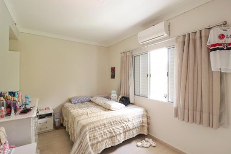 Casa à venda com 240m², 3 quartos e 4 vagasQuarto 1