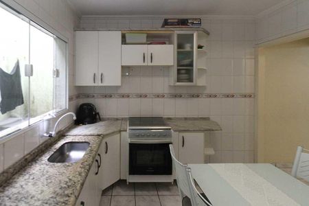 Casa de condomínio à venda com 66m², 2 quartos e 1 vagaCozinha