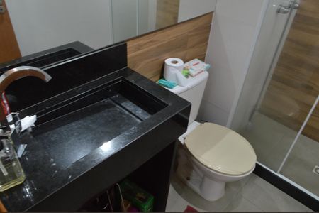 Apartamento à venda com 69m², 2 quartos e 1 vaga Apartamento à venda com 69m², 2 quartos e 1 vagaBanheiro