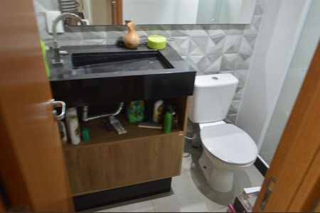 Apartamento à venda com 69m², 2 quartos e 1 vaga Apartamento à venda com 69m², 2 quartos e 1 vagaBanheiro da Suíte