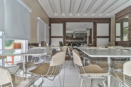 Apartamento à venda com 69m², 2 quartos e 1 vaga Apartamento à venda com 69m², 2 quartos e 1 vagaÁrea comum - Salão de festas