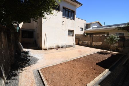 Casa à venda com 260m², 4 quartos e 4 vagasQuintal