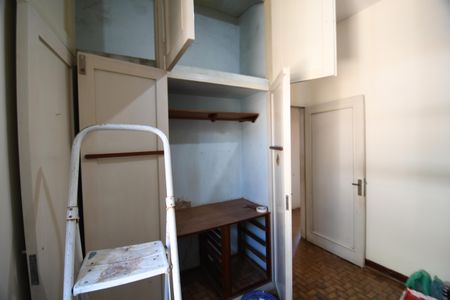 Casa à venda com 260m², 4 quartos e 4 vagasQuarto 1 - Armários