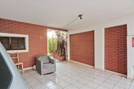 Casa à venda com 204m², 2 quartos e 2 vagasGaragem