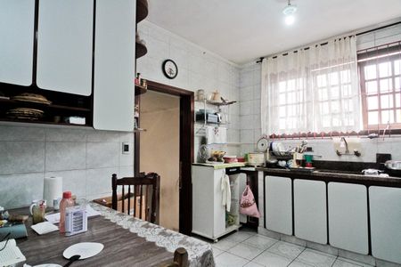 Casa à venda com 204m², 2 quartos e 2 vagasCozinha