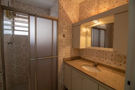 Casa à venda com 140m², 3 quartos e 2 vagas Casa à venda com 140m², 3 quartos e 2 vagasBanheiro