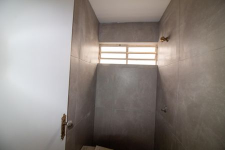 Casa à venda com 140m², 3 quartos e 2 vagas Casa à venda com 140m², 3 quartos e 2 vagasLavabo