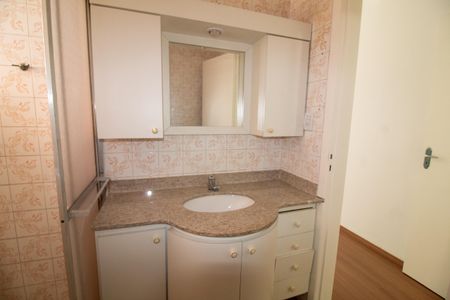 Casa à venda com 140m², 3 quartos e 2 vagas Casa à venda com 140m², 3 quartos e 2 vagasBanheiro da Suíte