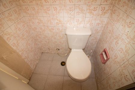 Casa à venda com 140m², 3 quartos e 2 vagas Casa à venda com 140m², 3 quartos e 2 vagasBanheiro da Suíte