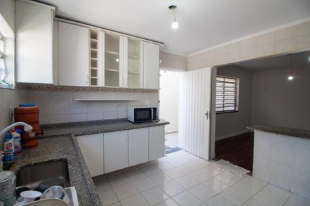 Casa à venda com 140m², 3 quartos e 2 vagas Casa à venda com 140m², 3 quartos e 2 vagasCozinha