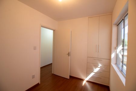Casa à venda com 140m², 3 quartos e 2 vagas Casa à venda com 140m², 3 quartos e 2 vagasQuarto 2
