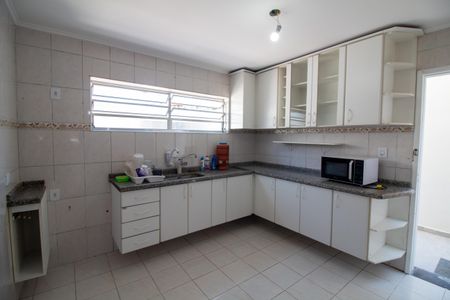 Casa à venda com 140m², 3 quartos e 2 vagas Casa à venda com 140m², 3 quartos e 2 vagasCozinha