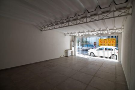 Casa à venda com 140m², 3 quartos e 2 vagas Casa à venda com 140m², 3 quartos e 2 vagasGaragem