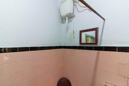 Casa à venda com 312m², 2 quartos e 2 vagasBanheiro - Casa 2