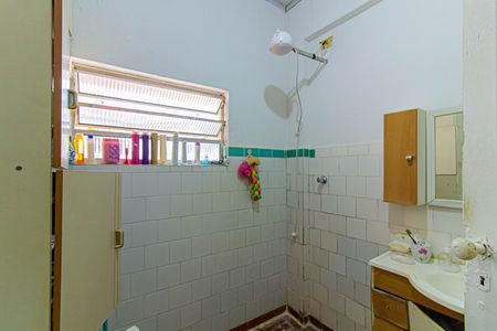 Casa à venda com 312m², 2 quartos e 2 vagasBanheiro - Casa 1