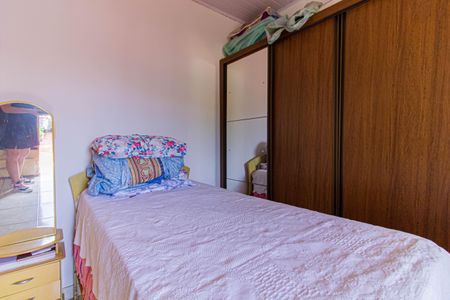 Casa à venda com 312m², 2 quartos e 2 vagasQuarto - Casa 1