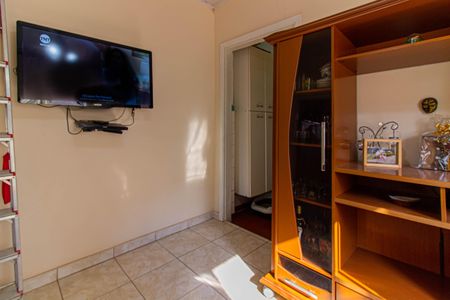 Casa à venda com 312m², 2 quartos e 2 vagasSala - Casa 1