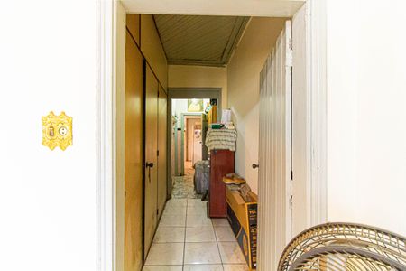 Casa à venda com 312m², 2 quartos e 2 vagasCorredor