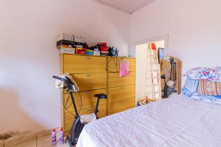 Casa à venda com 312m², 2 quartos e 2 vagasQuarto - Casa 1