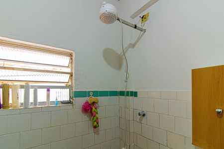 Casa à venda com 312m², 2 quartos e 2 vagasBanheiro - Casa 1