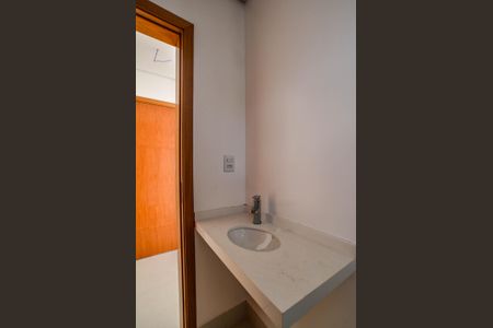 Casa à venda com 194m², 3 quartos e 4 vagasBanheiro da Suíte