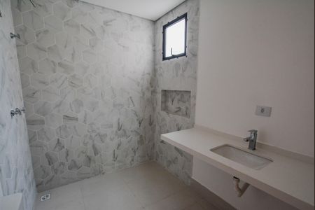 Casa à venda com 194m², 3 quartos e 4 vagasBanheiro Corredor