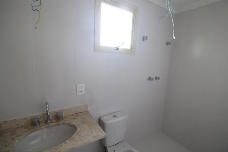 Apartamento à venda com 66m², 2 quartos e 1 vagaBanheiro da Suíte 2