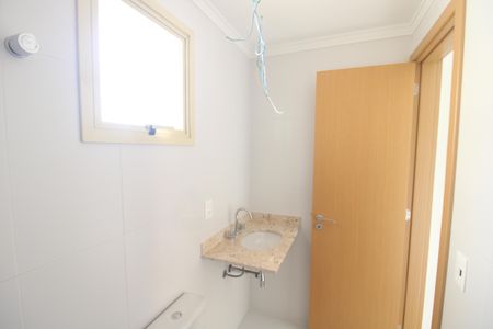Apartamento à venda com 66m², 2 quartos e 1 vagaQuarto 2 - Banheiro